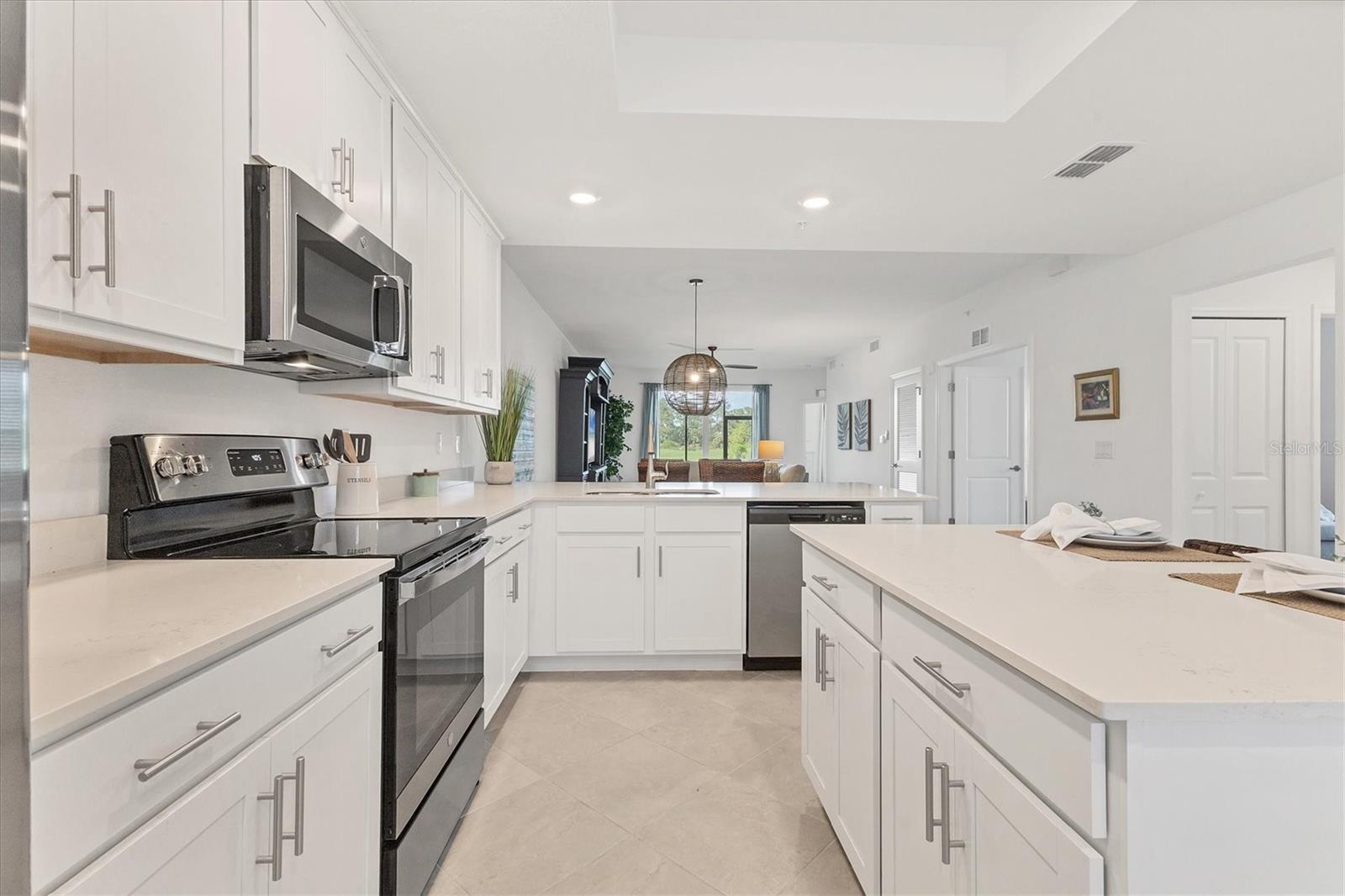 Image 11 of 55 For 12470 Wellen Golf Street 108