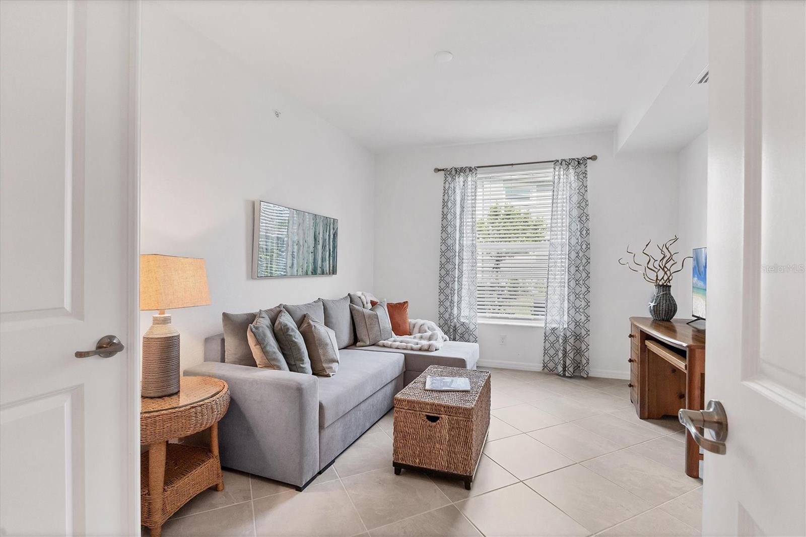 Image 15 of 55 For 12470 Wellen Golf Street 108