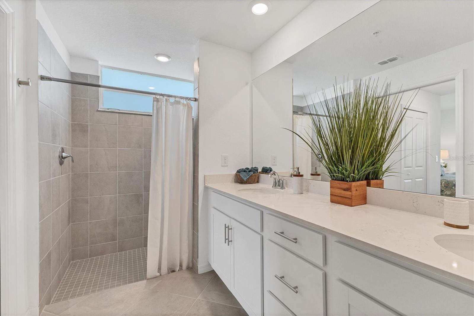 Image 19 of 55 For 12470 Wellen Golf Street 108