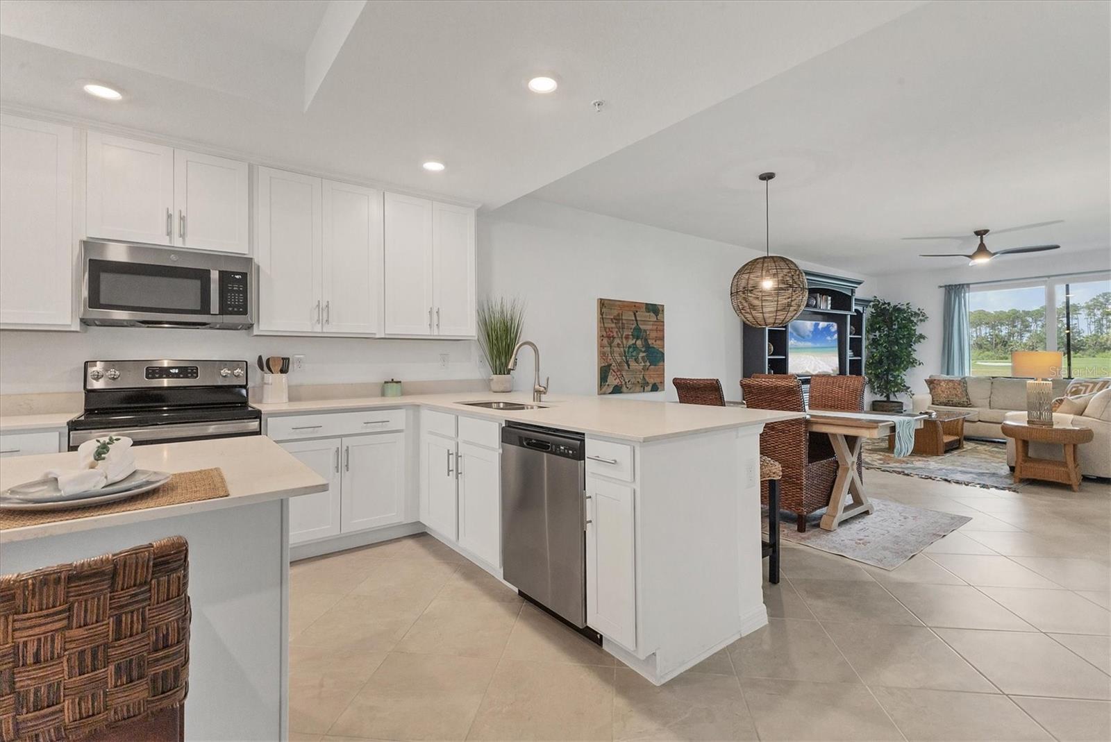 Image 9 of 55 For 12470 Wellen Golf Street 108