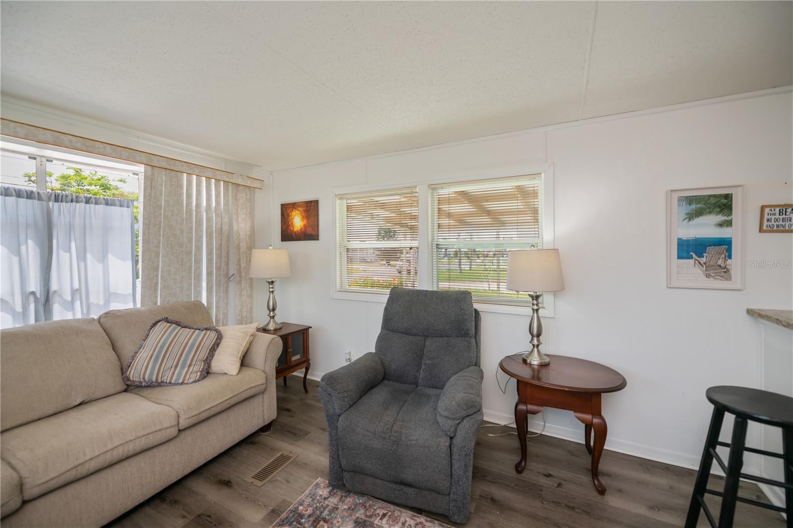 Image 15 of 61 For 1330 Kingfisher Drive