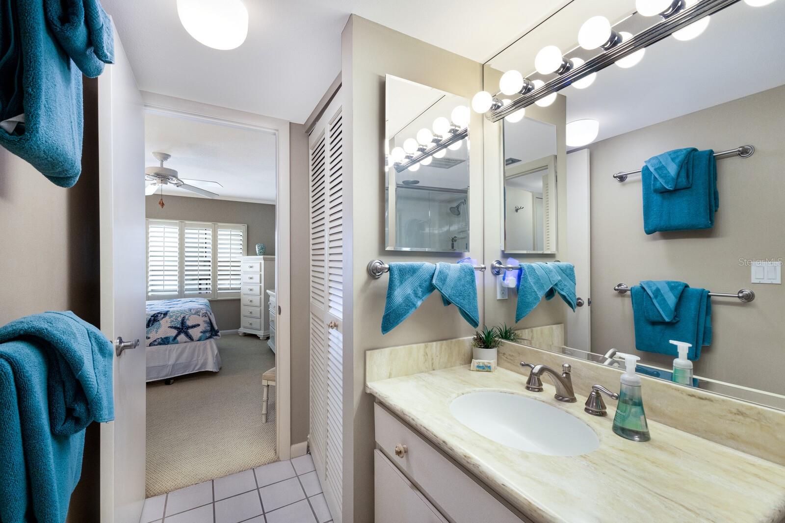 Image 18 of 49 For 5700 Gulf Shores Drive B-137