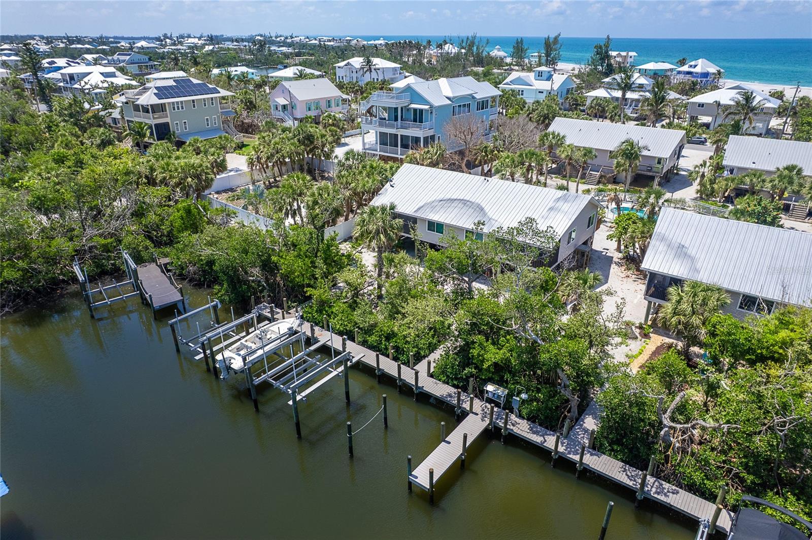Image 25 of 45 For 180 Gulf Boulevard 5