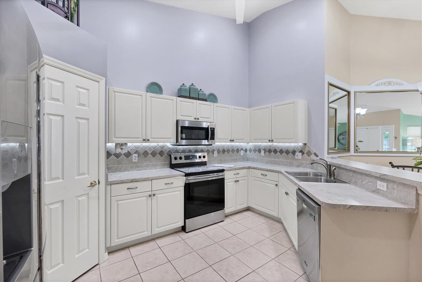 Image 9 of 31 For 4225 Fairway Drive
