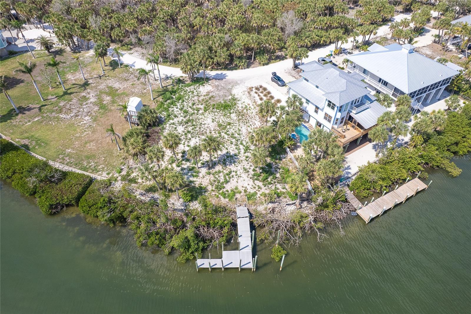 Image 10 of 27 For 66 Tarpon Way