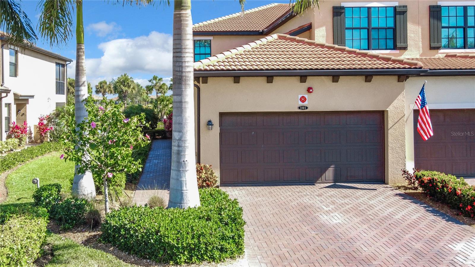 Image 2 of 95 For 10796 Tarflower Drive 101