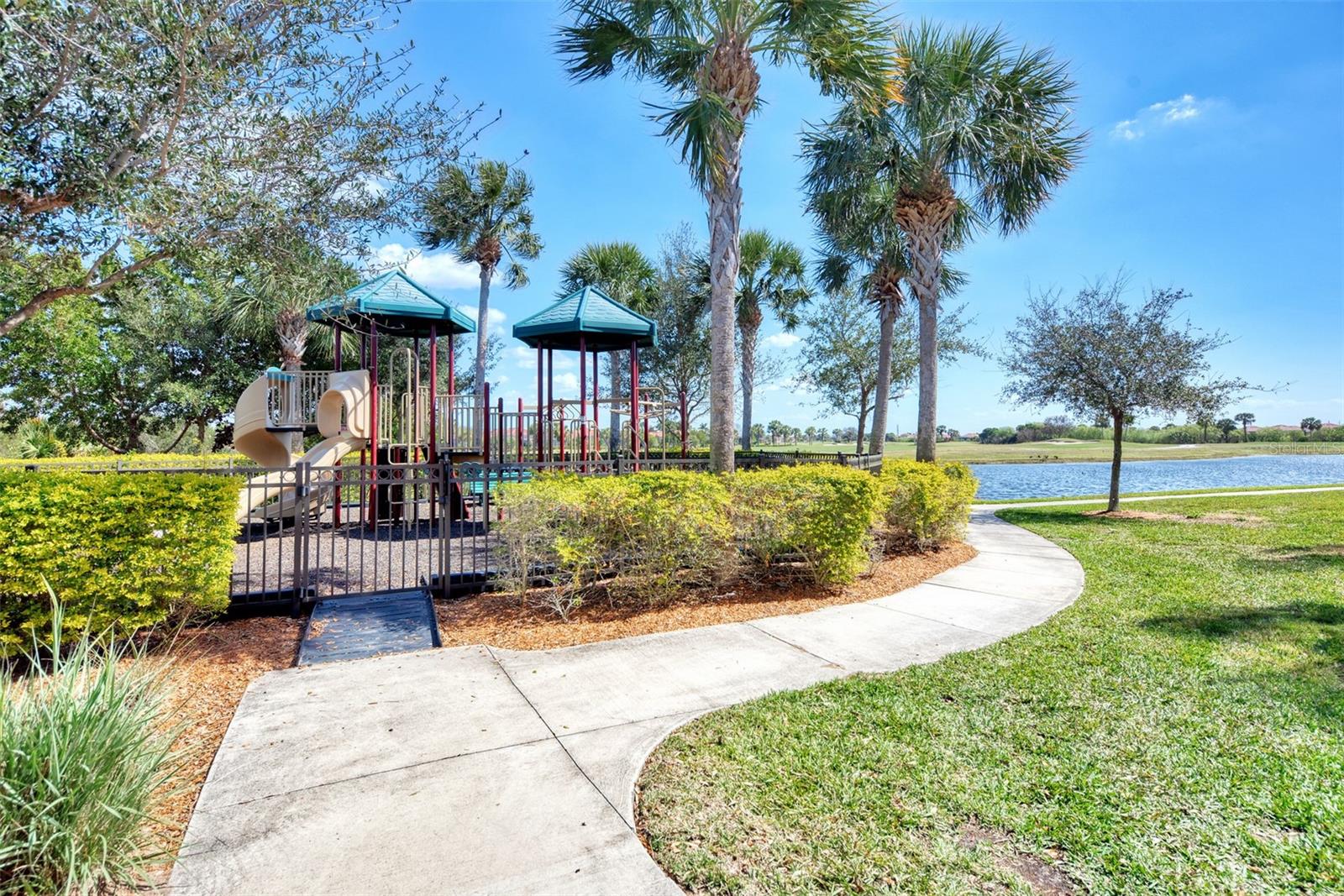 Image 86 of 95 For 10796 Tarflower Drive 101
