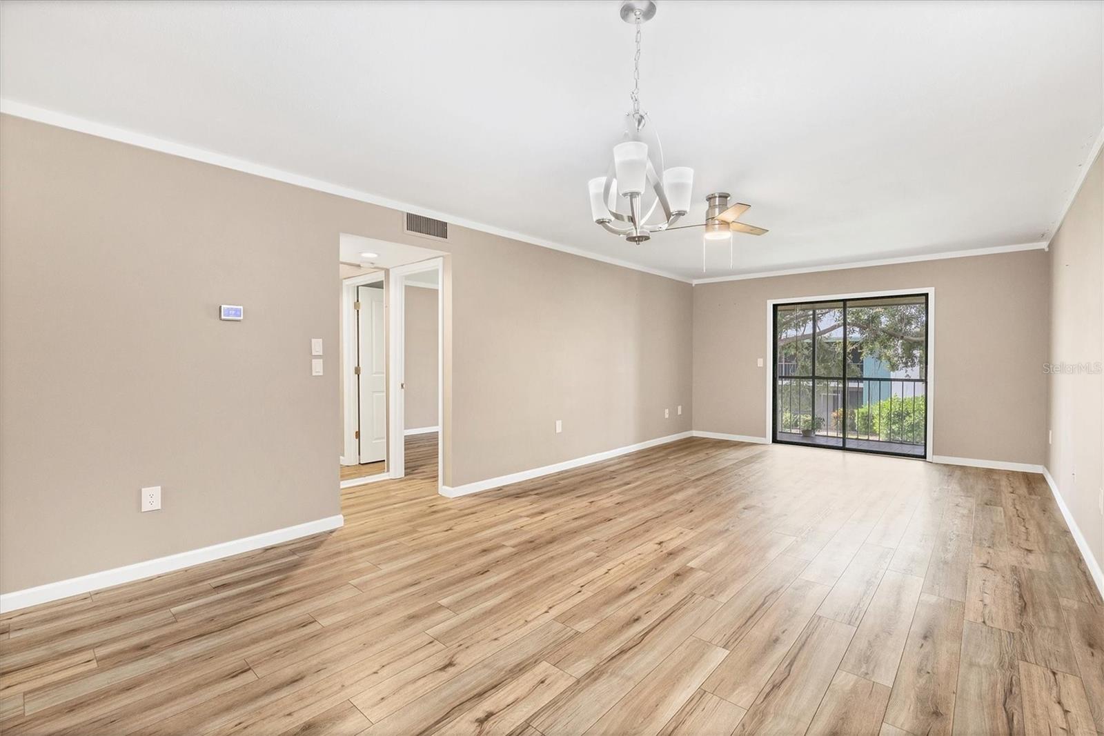Image 15 of 41 For 1730 Manasota Beach Road 204