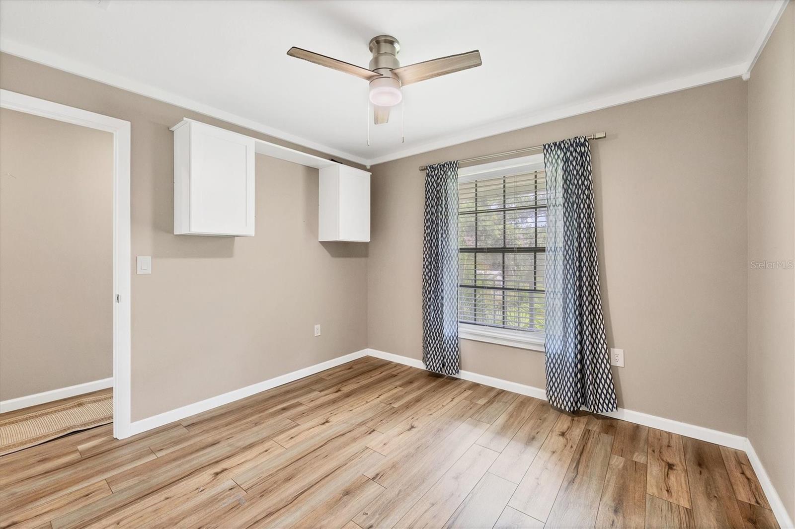 Image 22 of 41 For 1730 Manasota Beach Road 204
