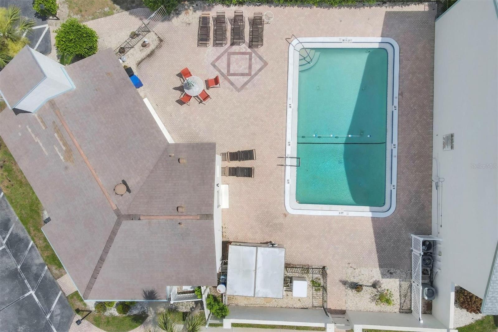 Image 33 of 41 For 1730 Manasota Beach Road 204