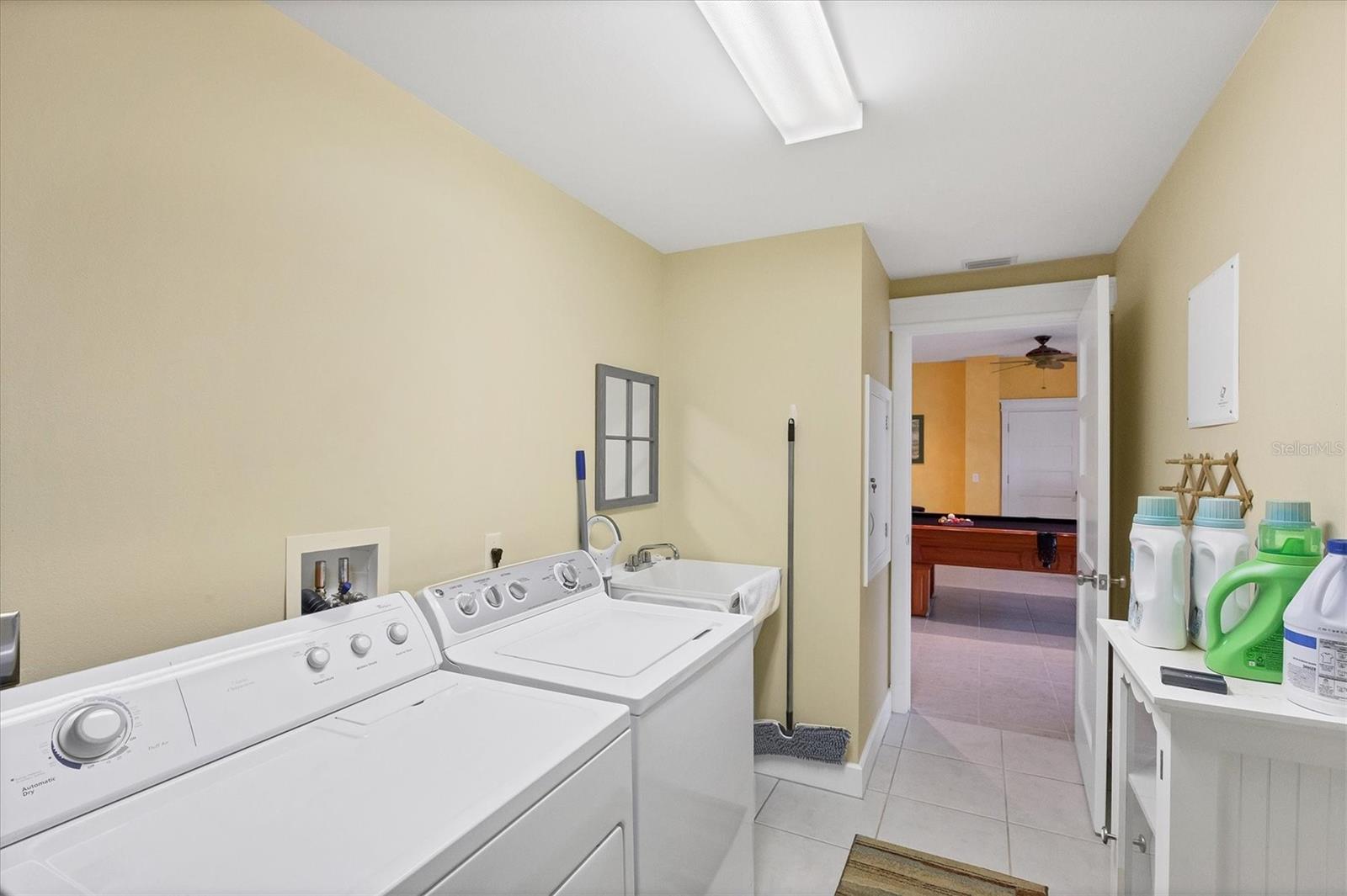 Image 33 of 42 For 4219 Spire Street