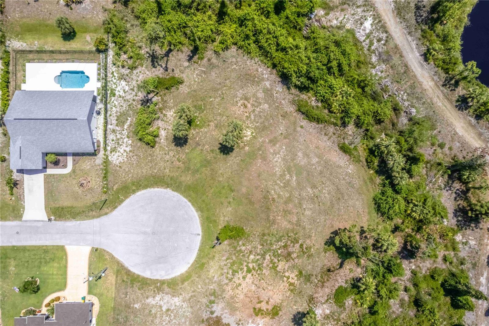 Image 3 of 10 For 88 And 90 Pine Valley Court
