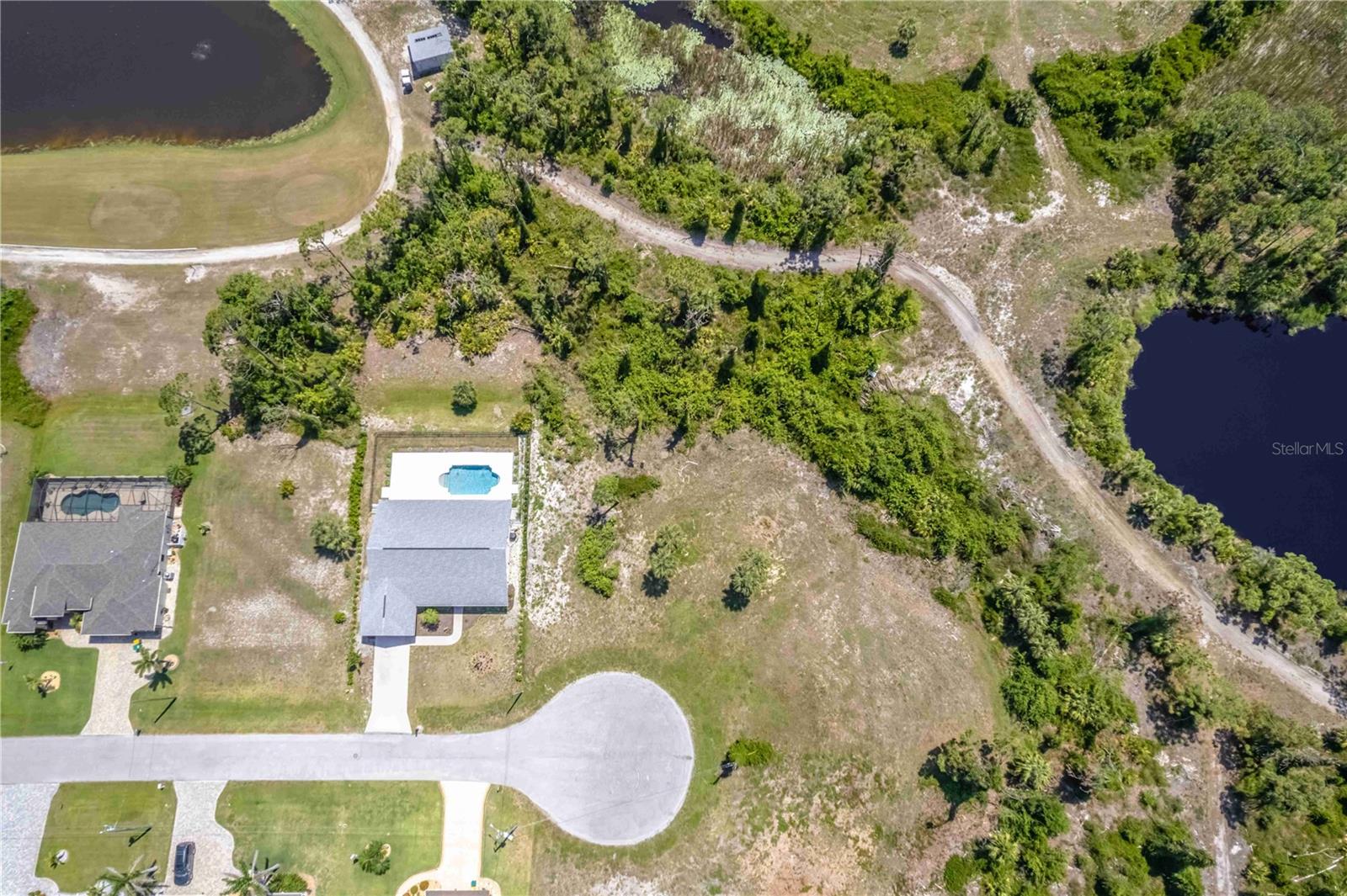 Image 7 of 10 For 88 And 90 Pine Valley Court