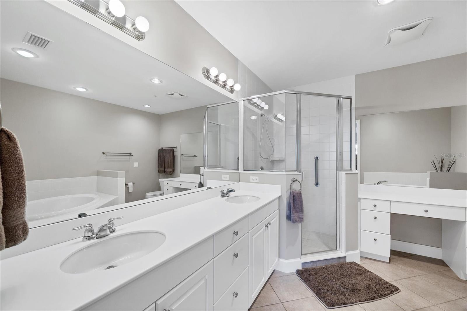 Image 22 of 65 For 11100 Hacienda Del Mar Boulevard G-304