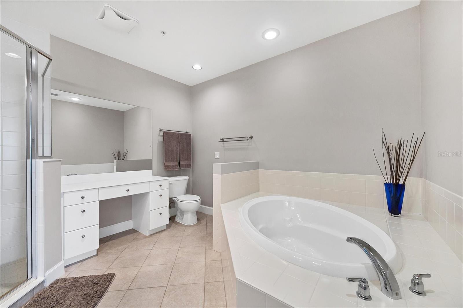 Image 23 of 65 For 11100 Hacienda Del Mar Boulevard G-304