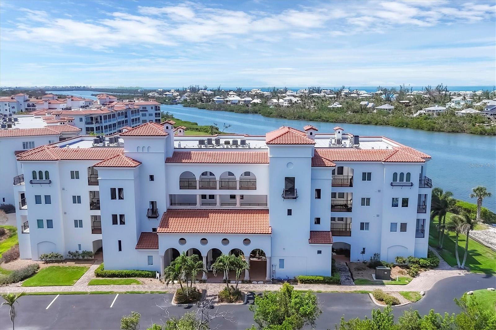 Image 4 of 65 For 11100 Hacienda Del Mar Boulevard G-304