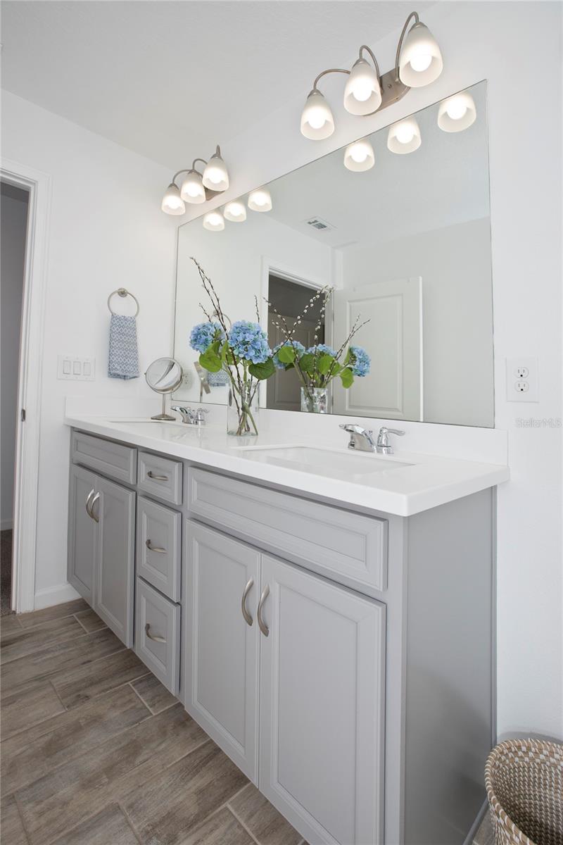 Image 21 of 65 For 5009 Skyview Lane