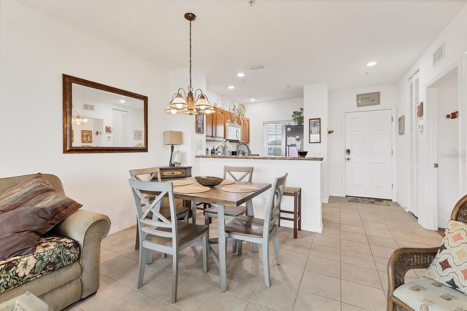 Image 16 of 54 For 8411 Placida Road 404