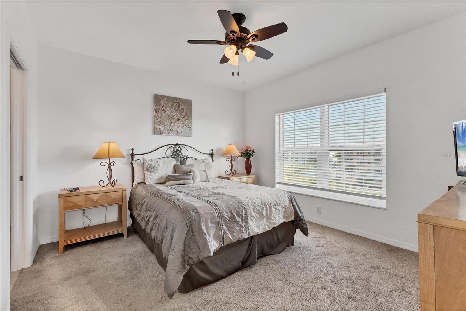 Image 20 of 54 For 8411 Placida Road 404