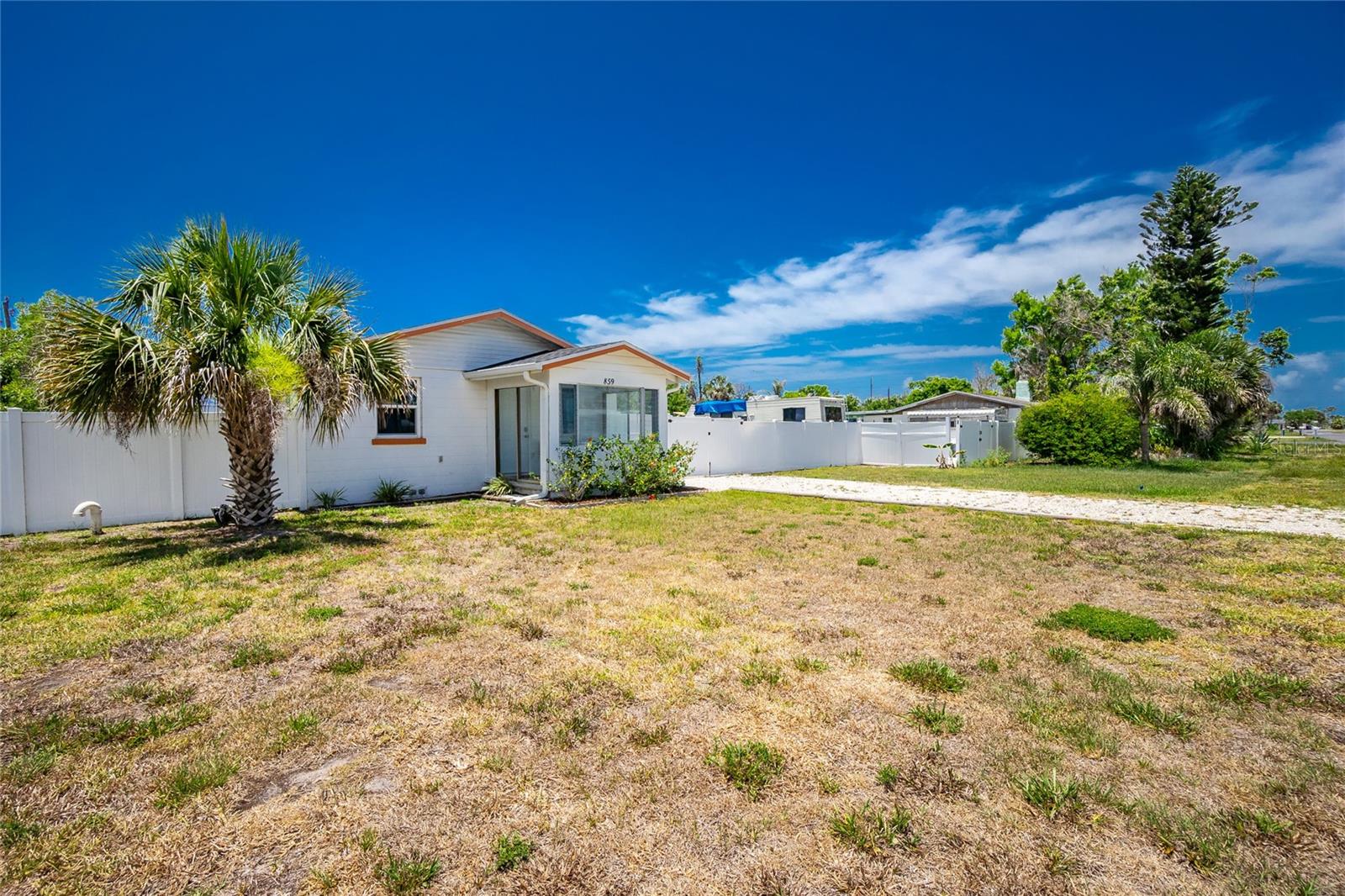 Image 20 of 30 For 859 2nd Street