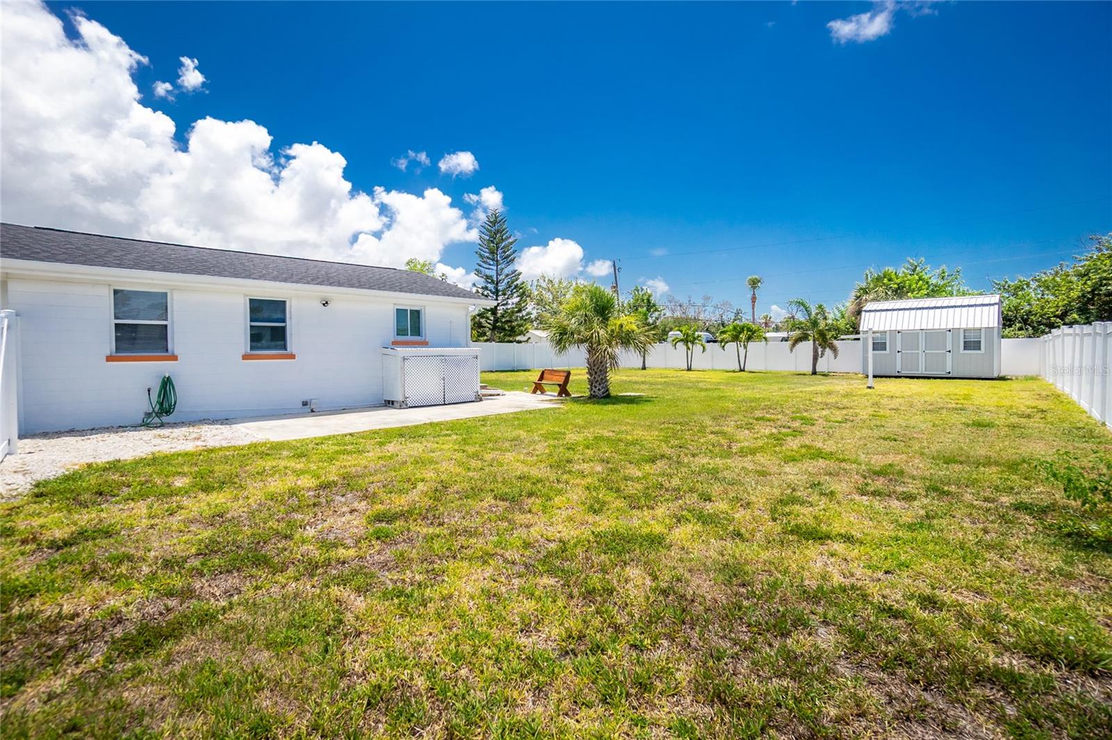 Image 21 of 30 For 859 2nd Street