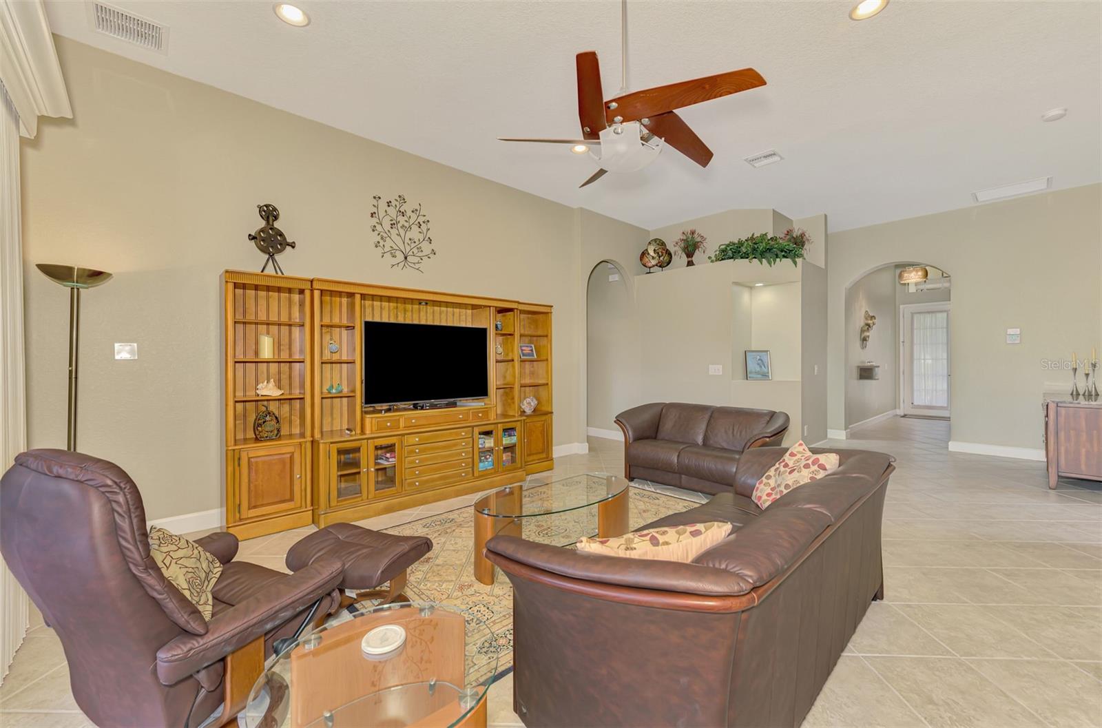 Image 13 of 82 For 13282 Scrub Jay Court