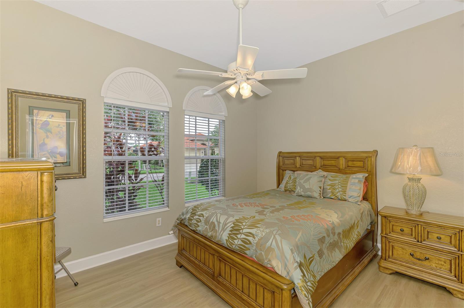 Image 33 of 82 For 13282 Scrub Jay Court