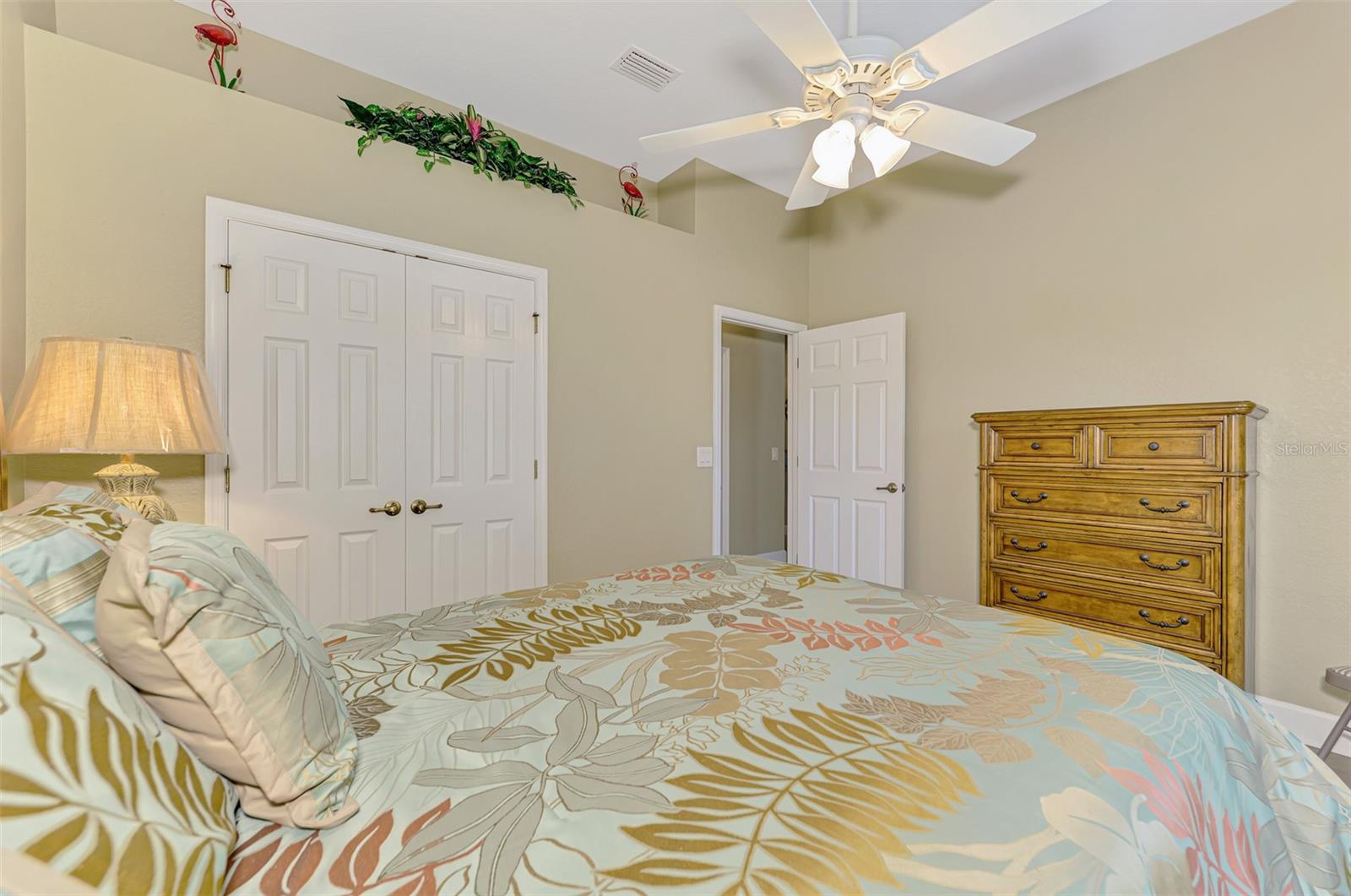 Image 34 of 82 For 13282 Scrub Jay Court
