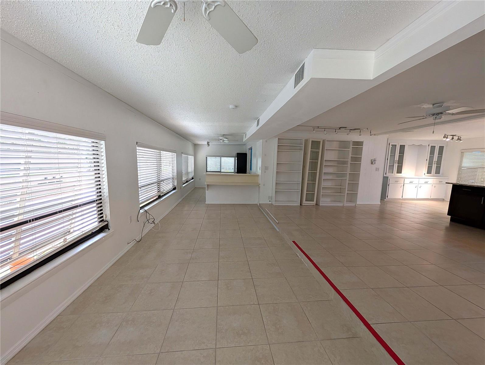 Image 10 of 21 For 25 Savona Avenue