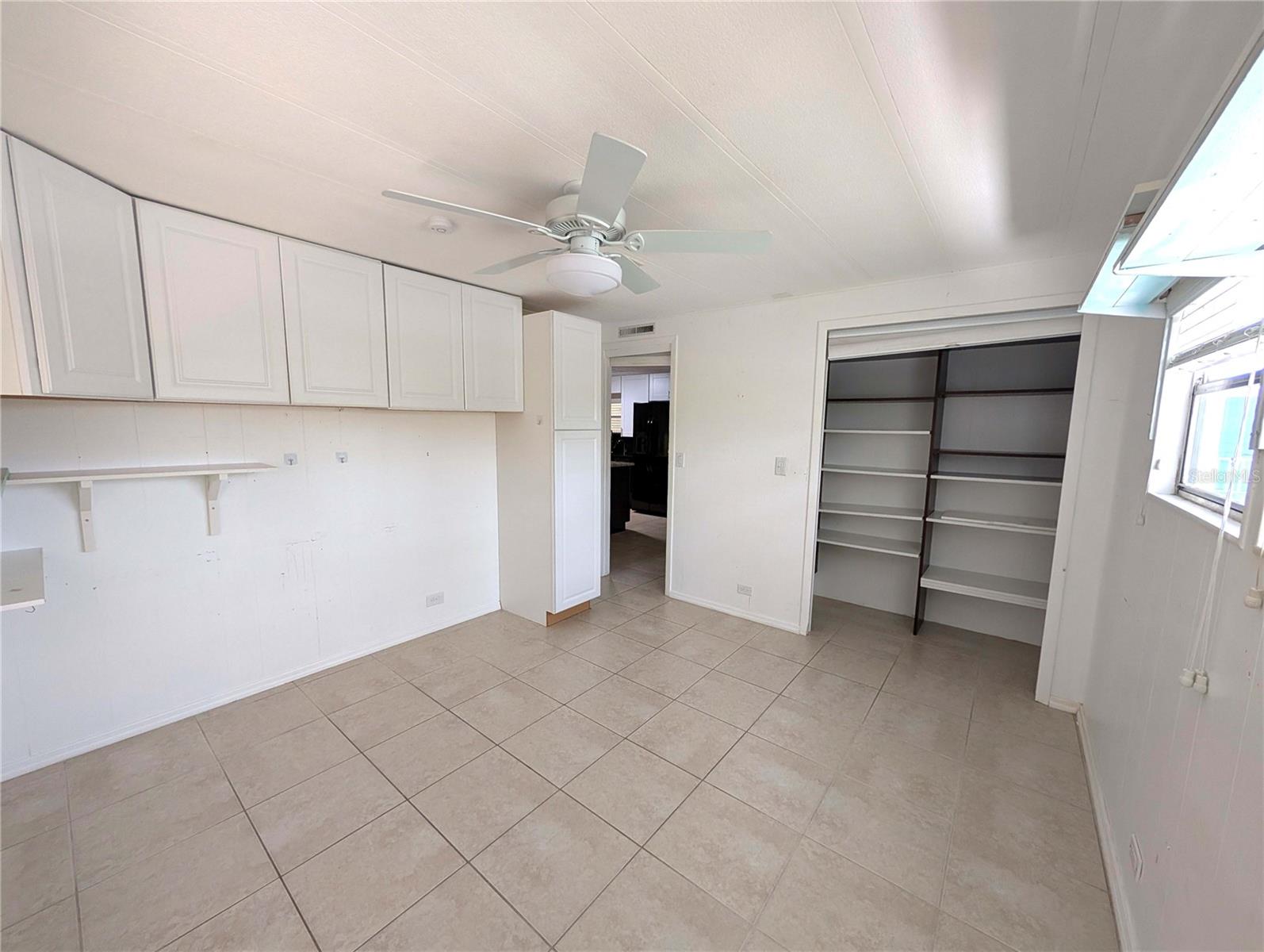 Image 17 of 21 For 25 Savona Avenue