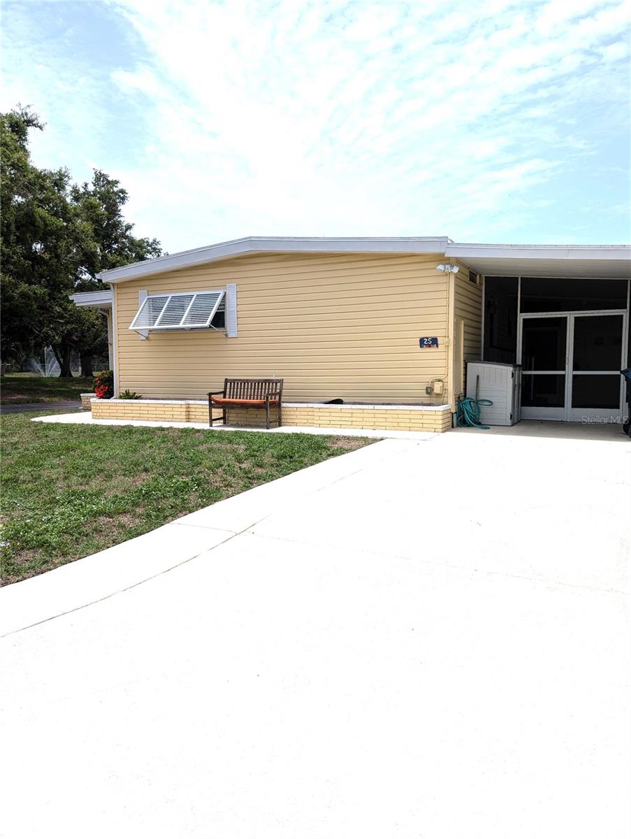 Image 3 of 21 For 25 Savona Avenue