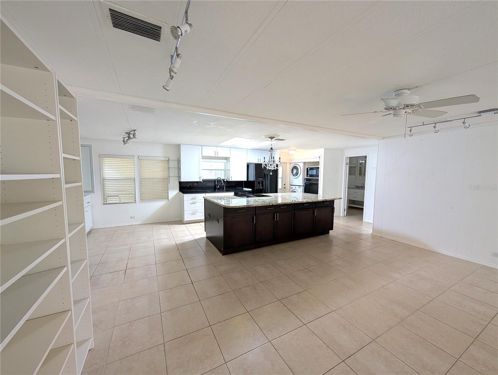 Image 7 of 21 For 25 Savona Avenue