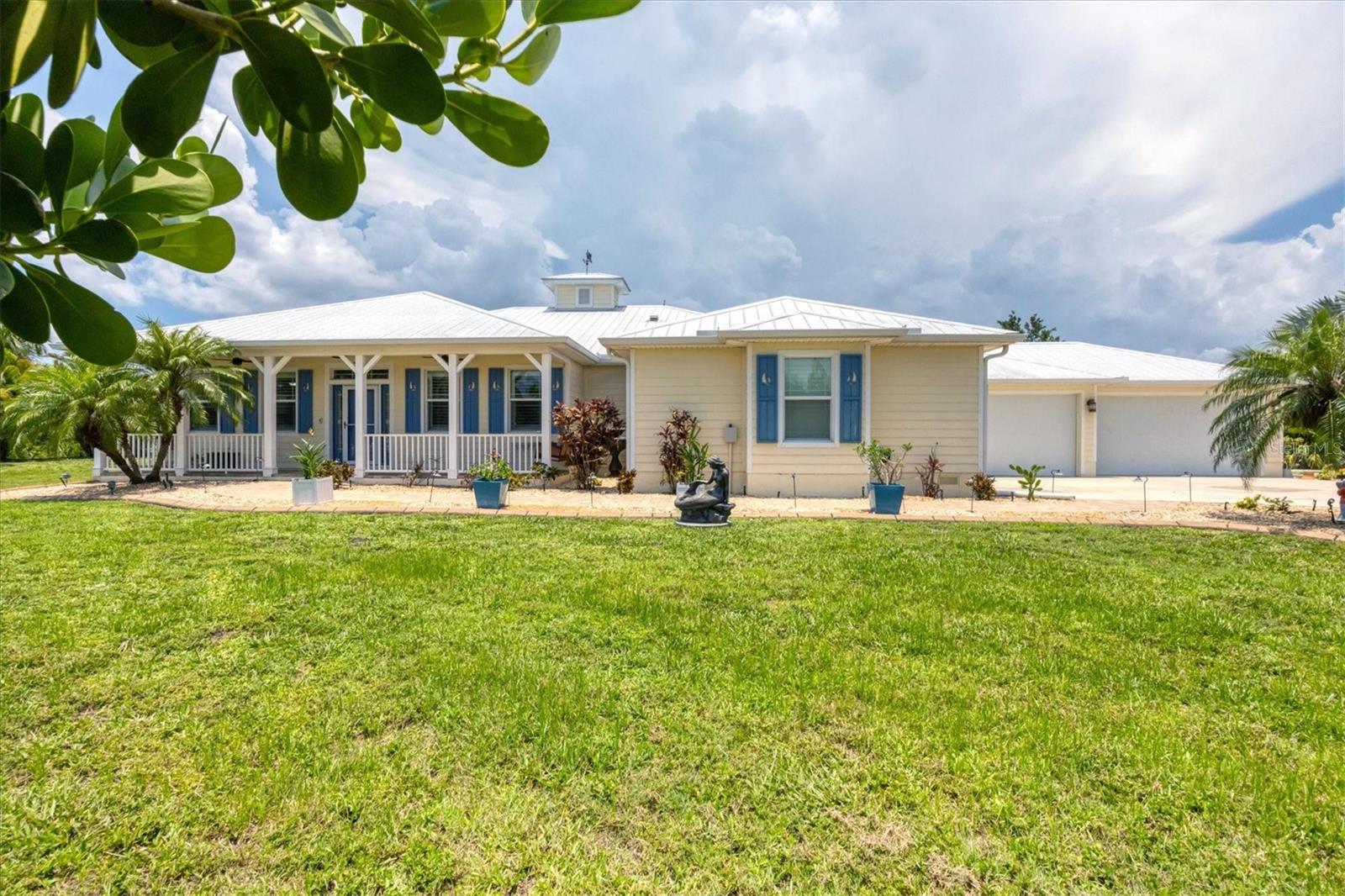 Image 6 of 61 For 8127 Consul Street
