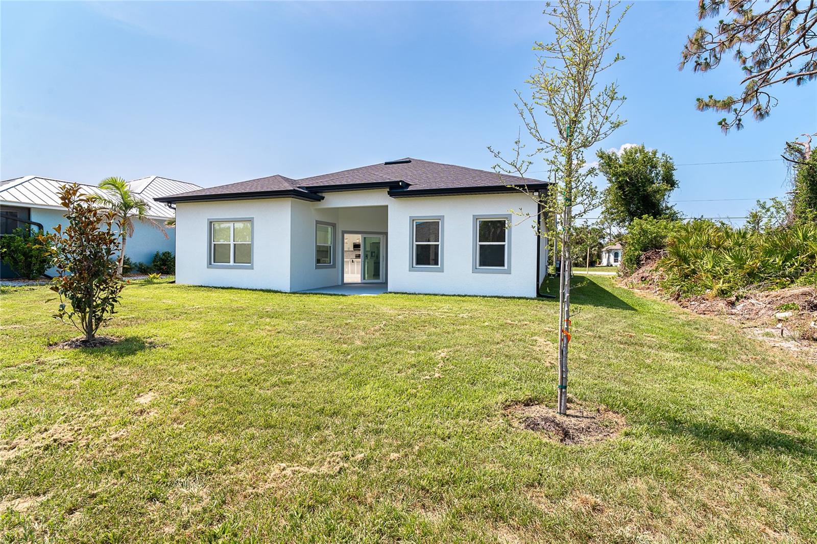 Image 43 of 44 For 482 Sunset Road N