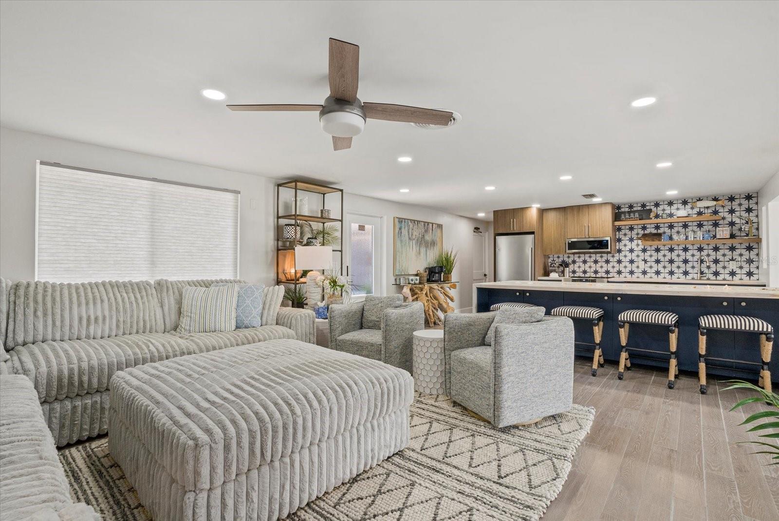 Image 9 of 44 For 7530 Whitcomb Street