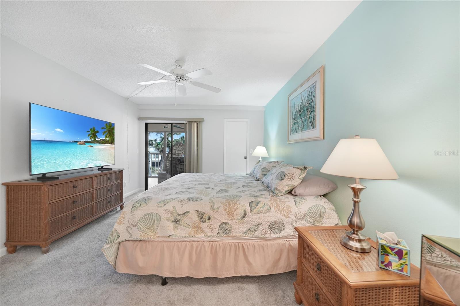Image 20 of 56 For 1501 Beach Road 310
