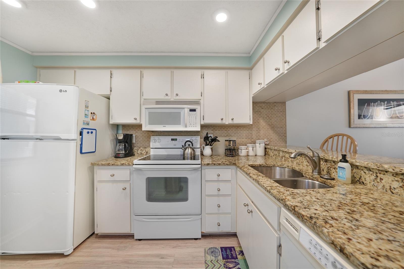 Image 8 of 56 For 1501 Beach Road 310