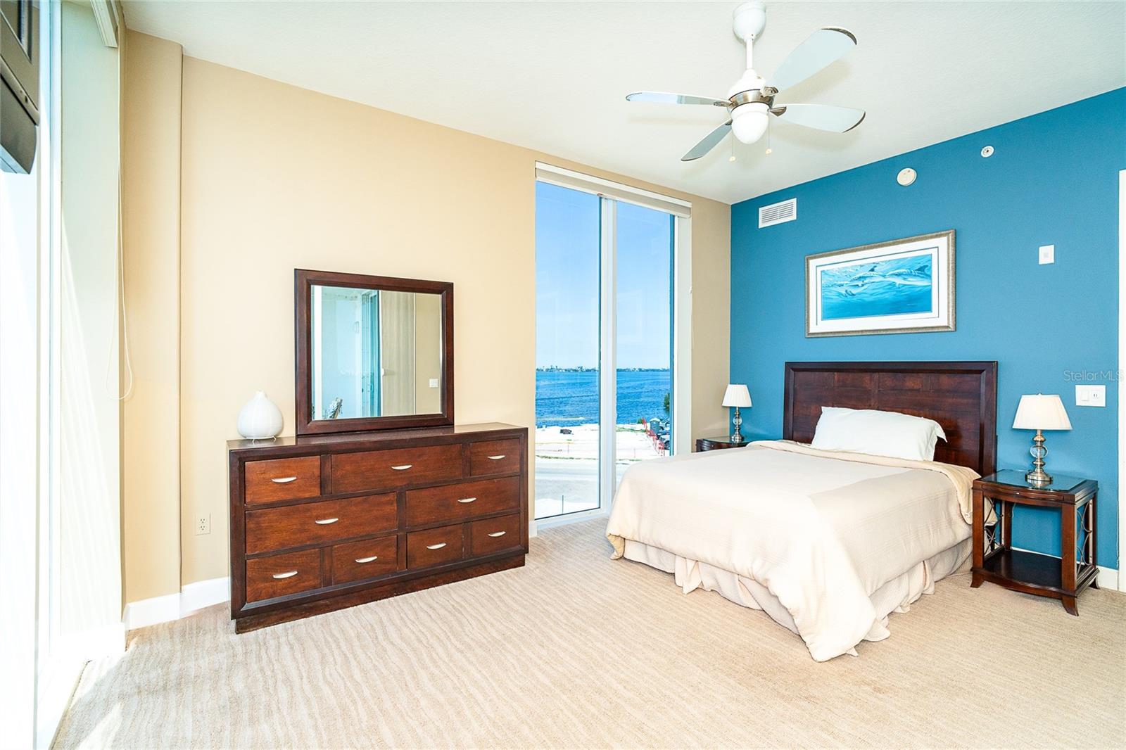 Image 17 of 37 For 1375 Beach Road 201