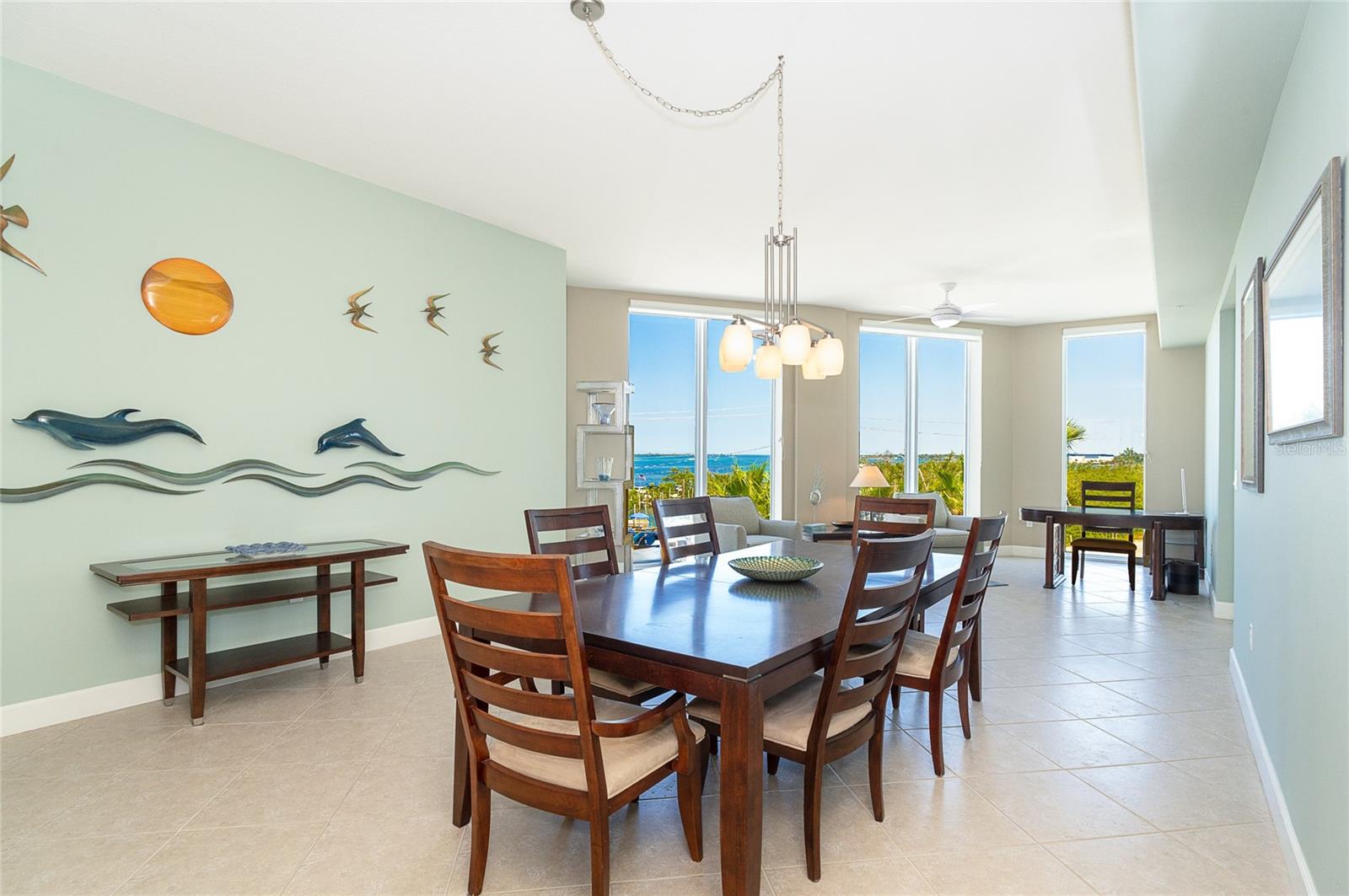 Image 4 of 37 For 1375 Beach Road 201