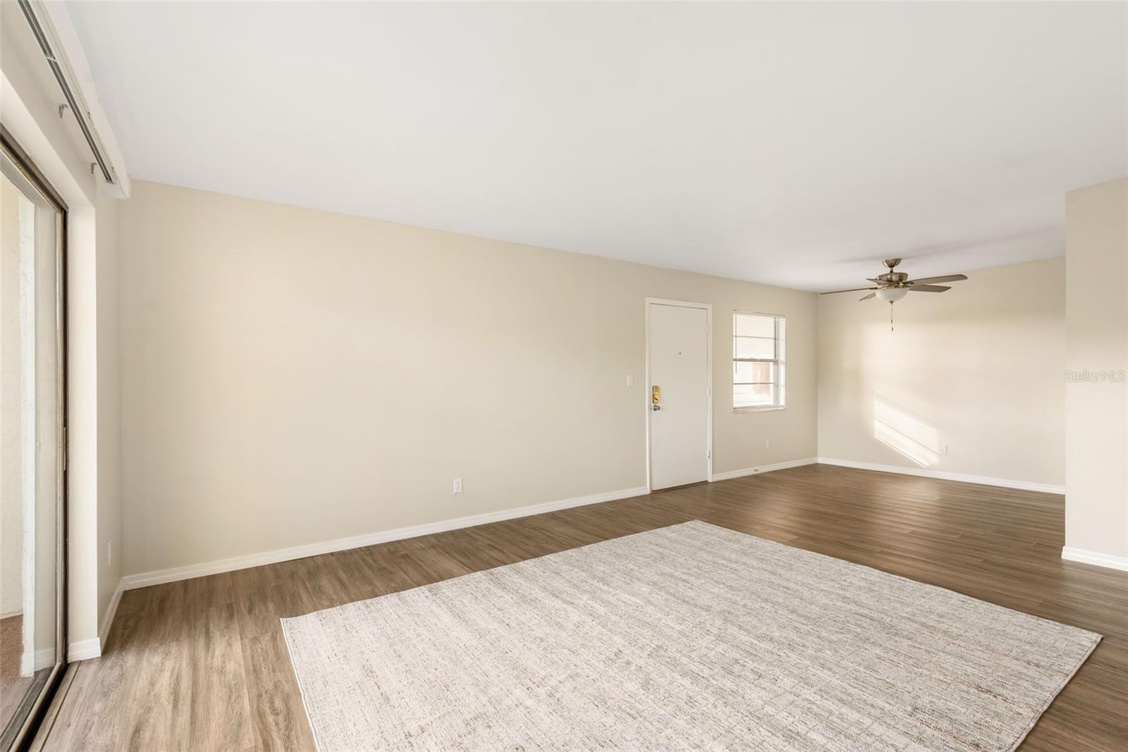 Image 14 of 43 For 96 Boundary Boulevard 112