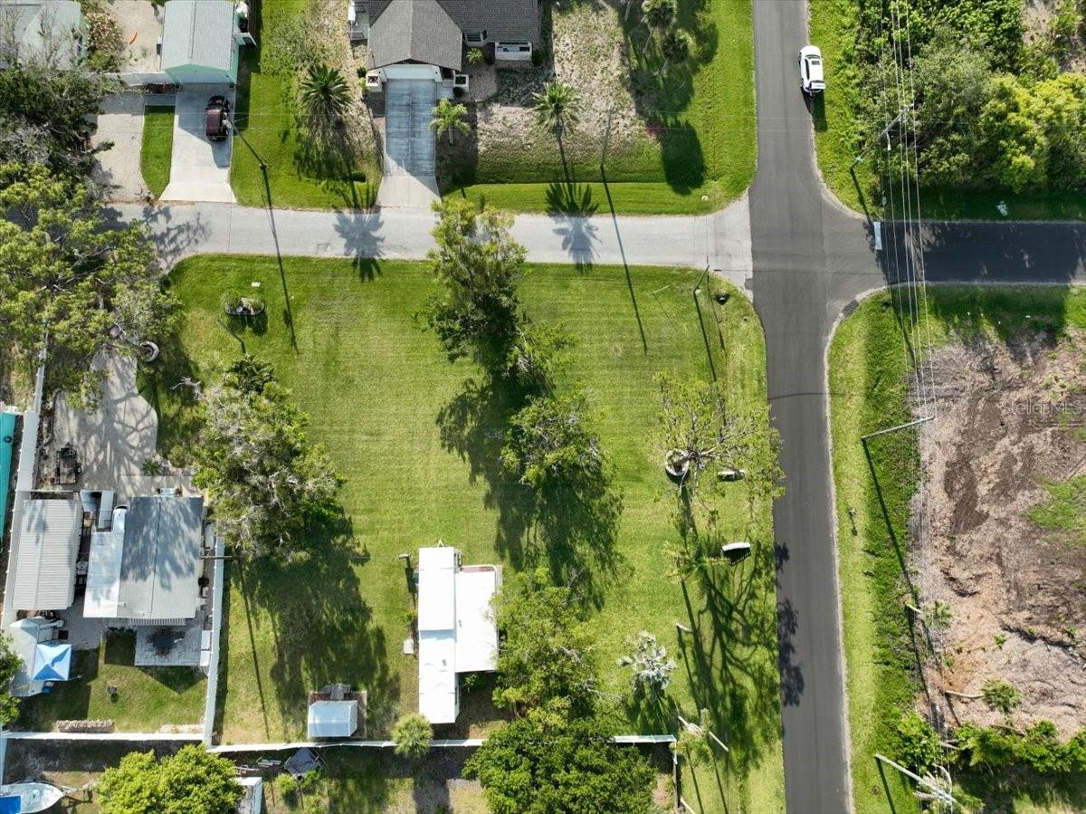 Image 8 of 13 For 140 Riverview Avenue