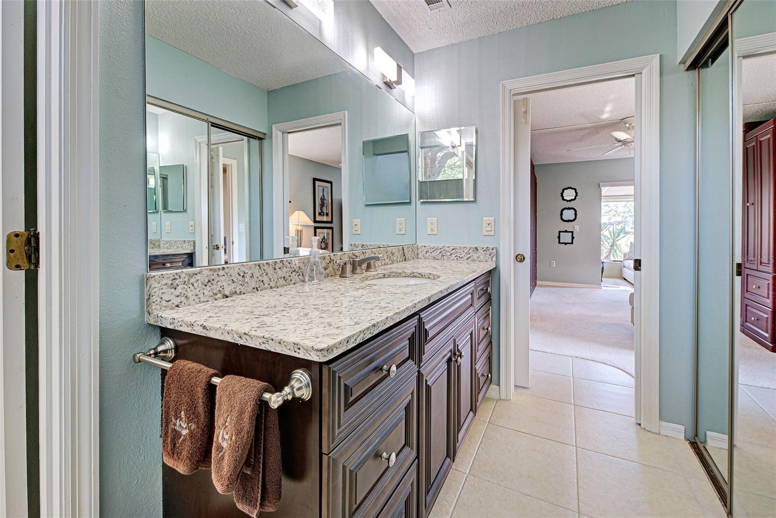 Image 11 of 88 For 232 Southampton Lane 259