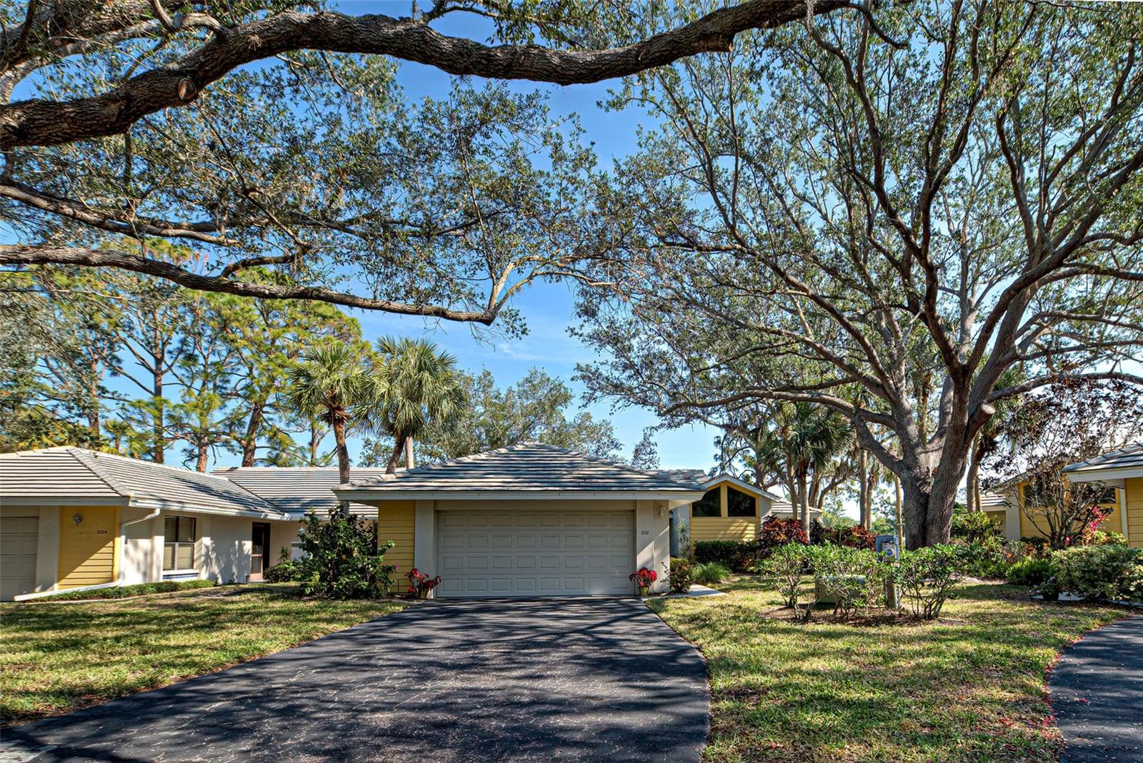 Image 33 of 88 For 232 Southampton Lane 259