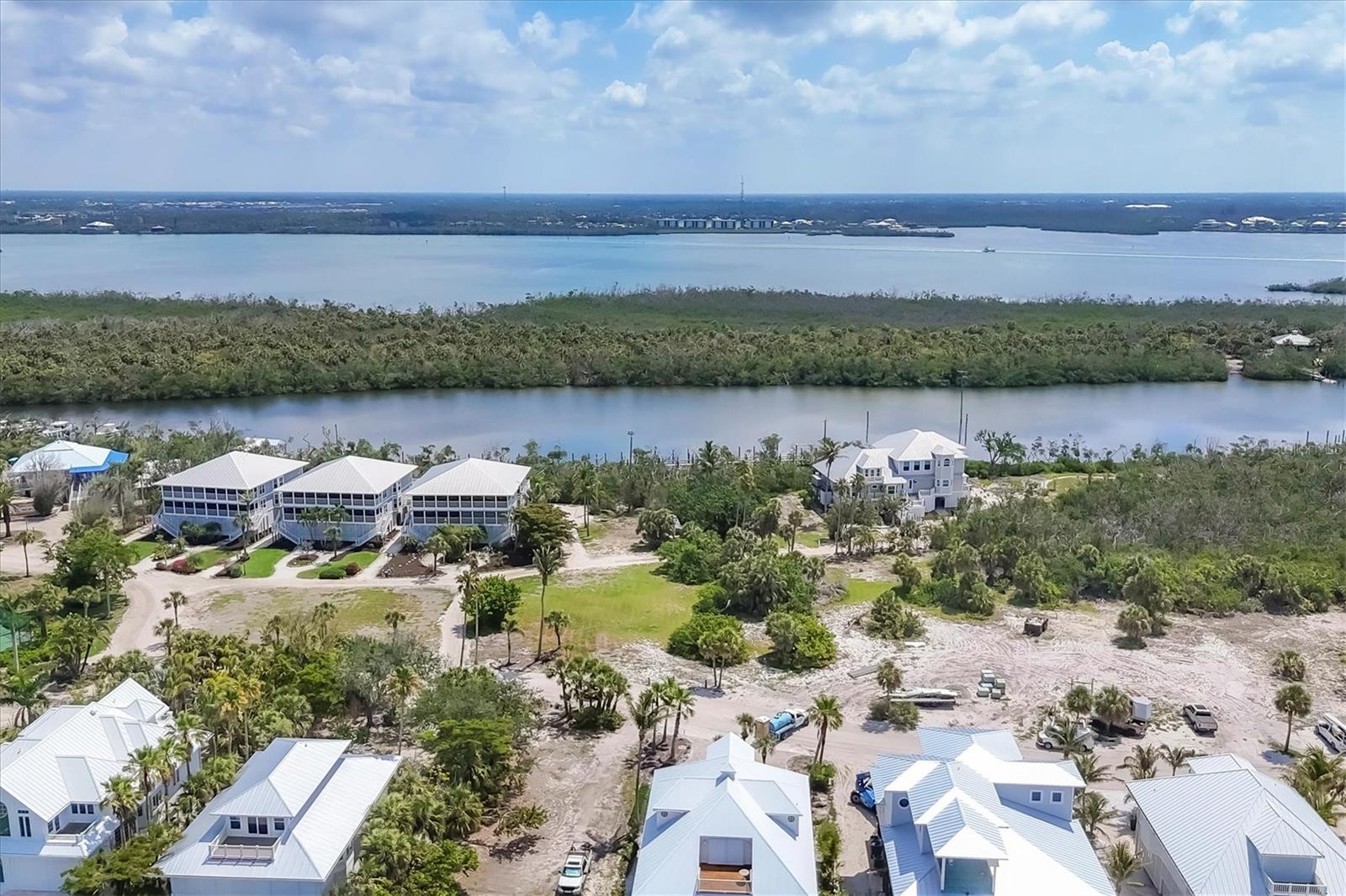 Image 21 of 23 For 7365 Palm Island Drive