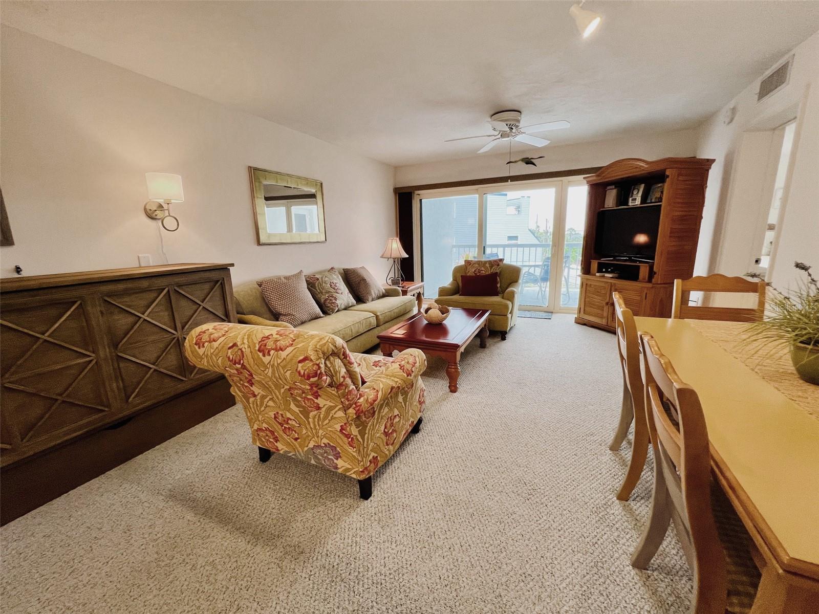 Image 13 of 41 For 2380 Beach Road 210