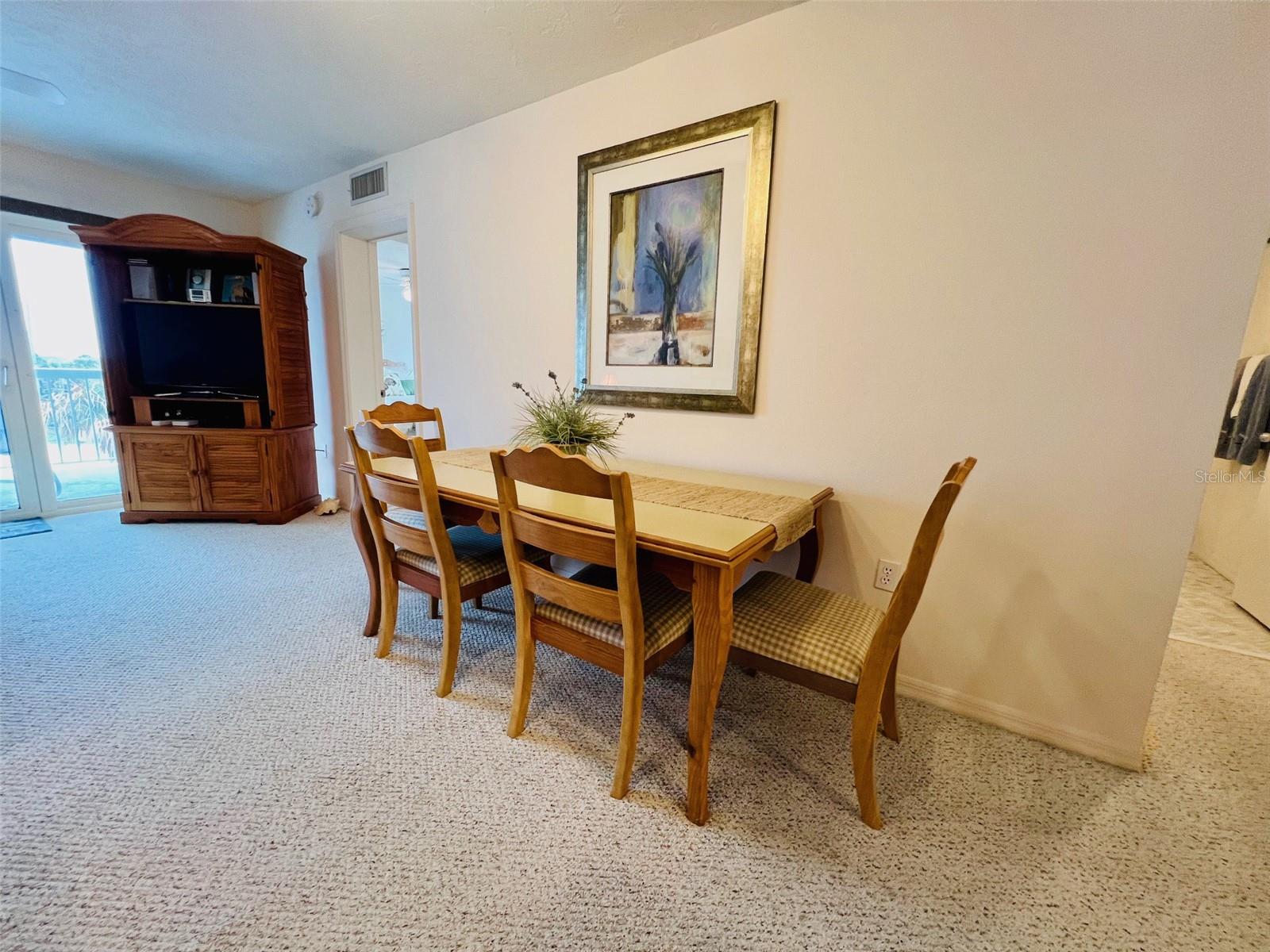Image 15 of 41 For 2380 Beach Road 210
