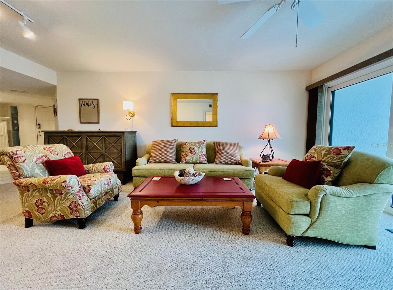 Image 17 of 41 For 2380 Beach Road 210