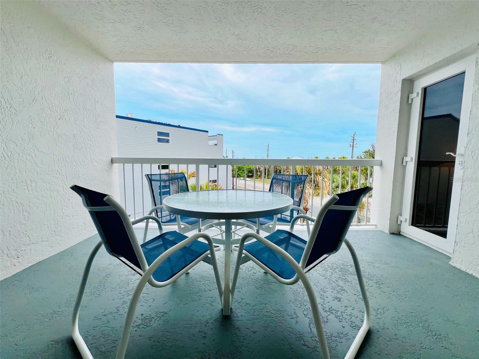 Image 18 of 41 For 2380 Beach Road 210