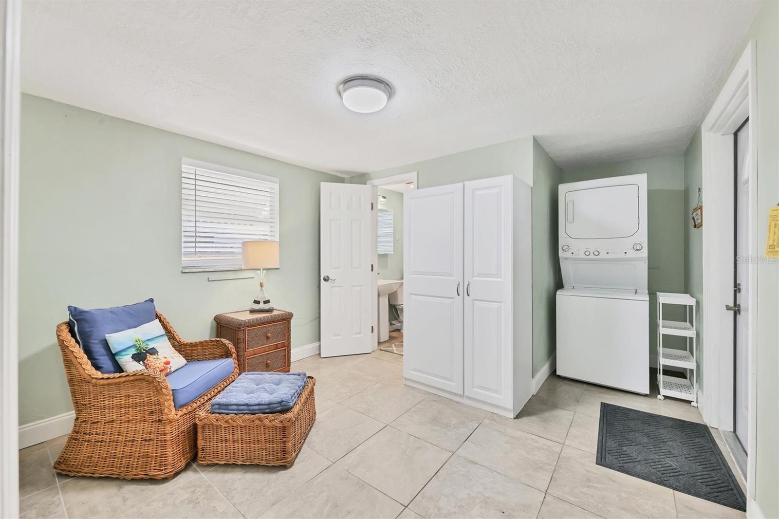 Image 21 of 47 For 39 1st Avenue