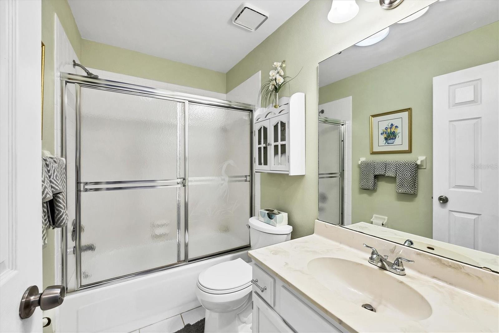 Image 20 of 31 For 534 Wekiva River Court 103